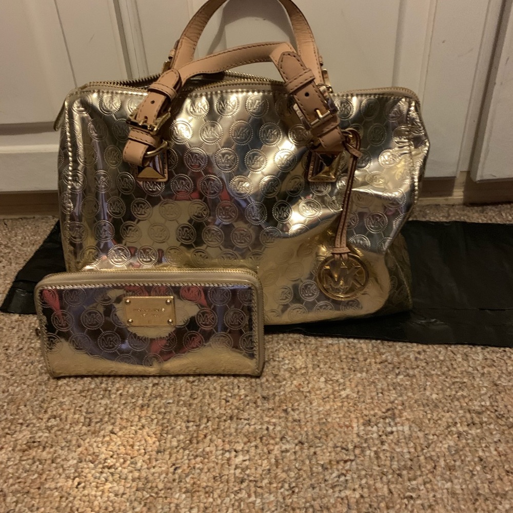 Purse and wallet